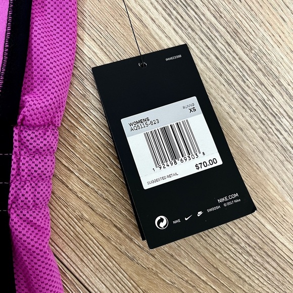 Nike NWT Women's Running Romper Pink - Size XS - Picture 4 of 7